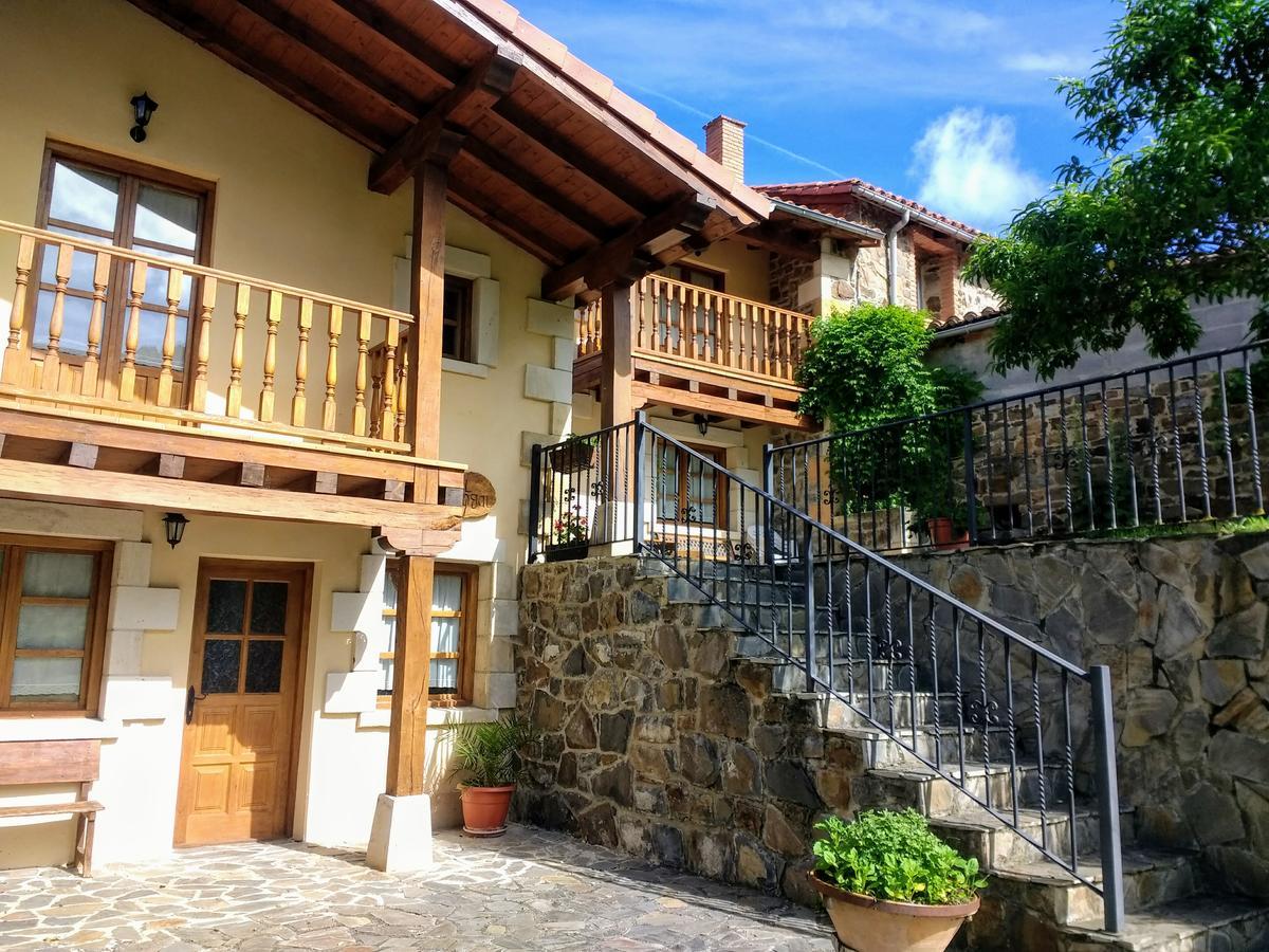 Viviendas Rurales Aldea De Dosamantes Pesaguero-La Parte Exterior foto